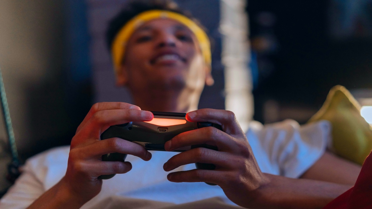 How Smart Entertainment Systems Are Transforming Home Theaters in 2025